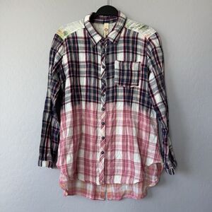 Cyrena Anthropologie Medium Plaid Floral Embroidered Long Sleeve Button Up Shirt